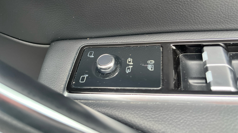 Jaguar F-Pace 2.0 D200 R-Dynamic Black 5dr Auto AWD Diesel Estate